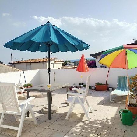 Chelsea Barracks Apartment Giardini Naxos Exterior photo